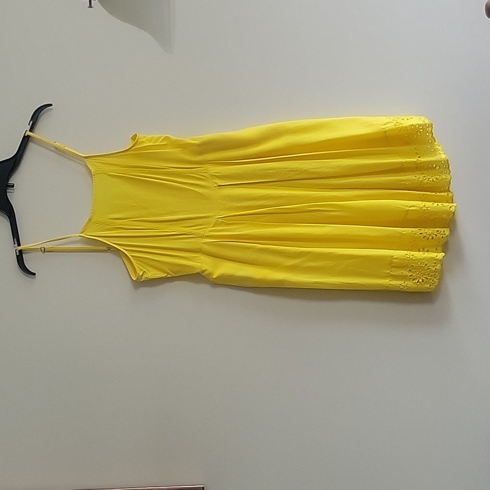 Stunning SO yellow dress size-L
